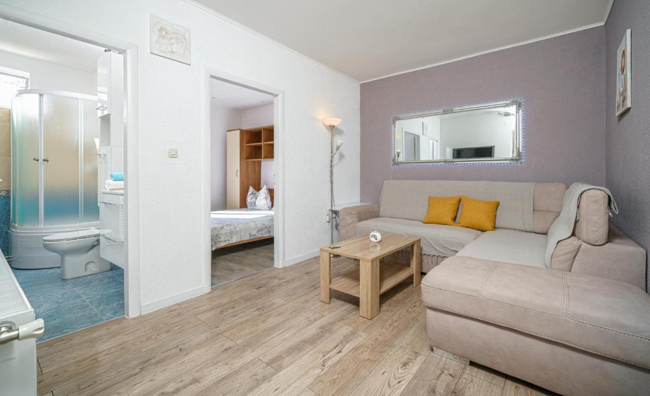Apartmani Gabriella โวดีเซ ภายนอก รูปภาพ
