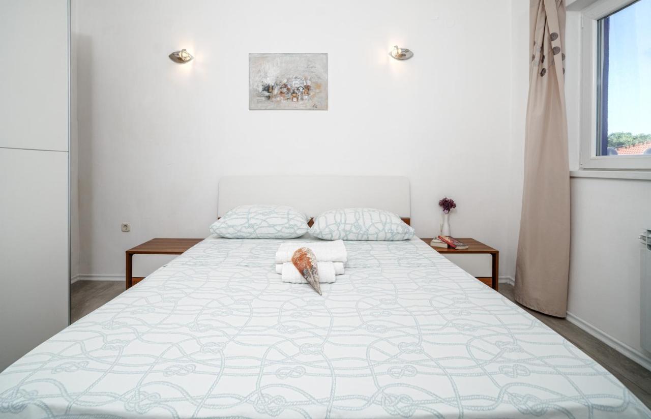 Apartmani Gabriella โวดีเซ ภายนอก รูปภาพ